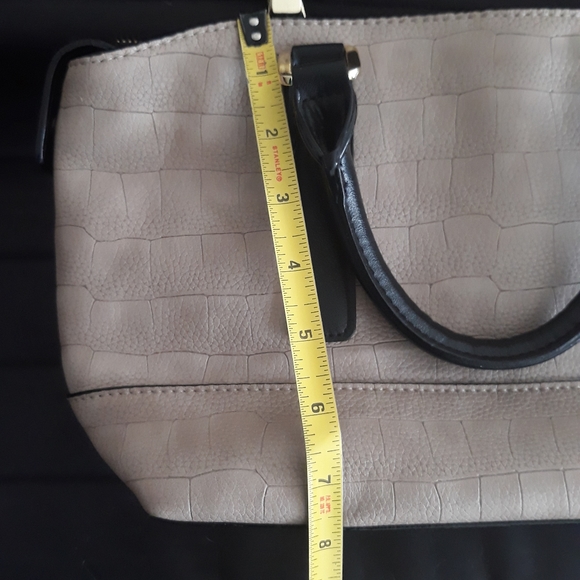 Kate Landry Crocodile Faux Leather  Hand Bag with Shoulder Strap - Picture 7 of 11